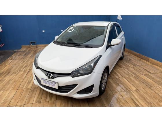 HYUNDAI HB20 1.0 COMFORT PLUS 12V FLEX 4P MANUAL HYUNDAI HB20 1.0 COMFORT PLUS 12V FLEX 4P MANUAL